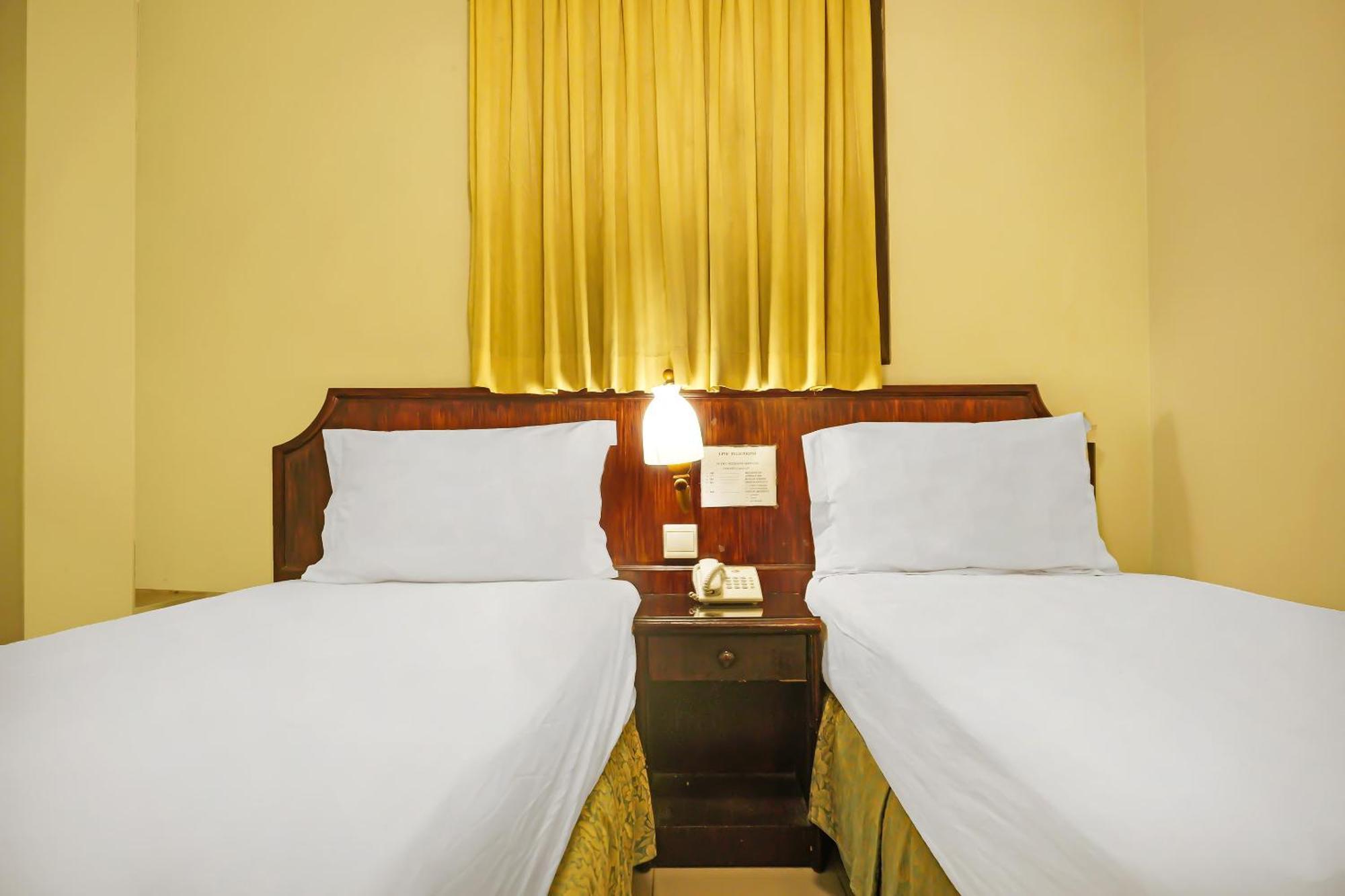 Super Oyo Collection O 92690 Hotel Limas Palimbão Exterior foto